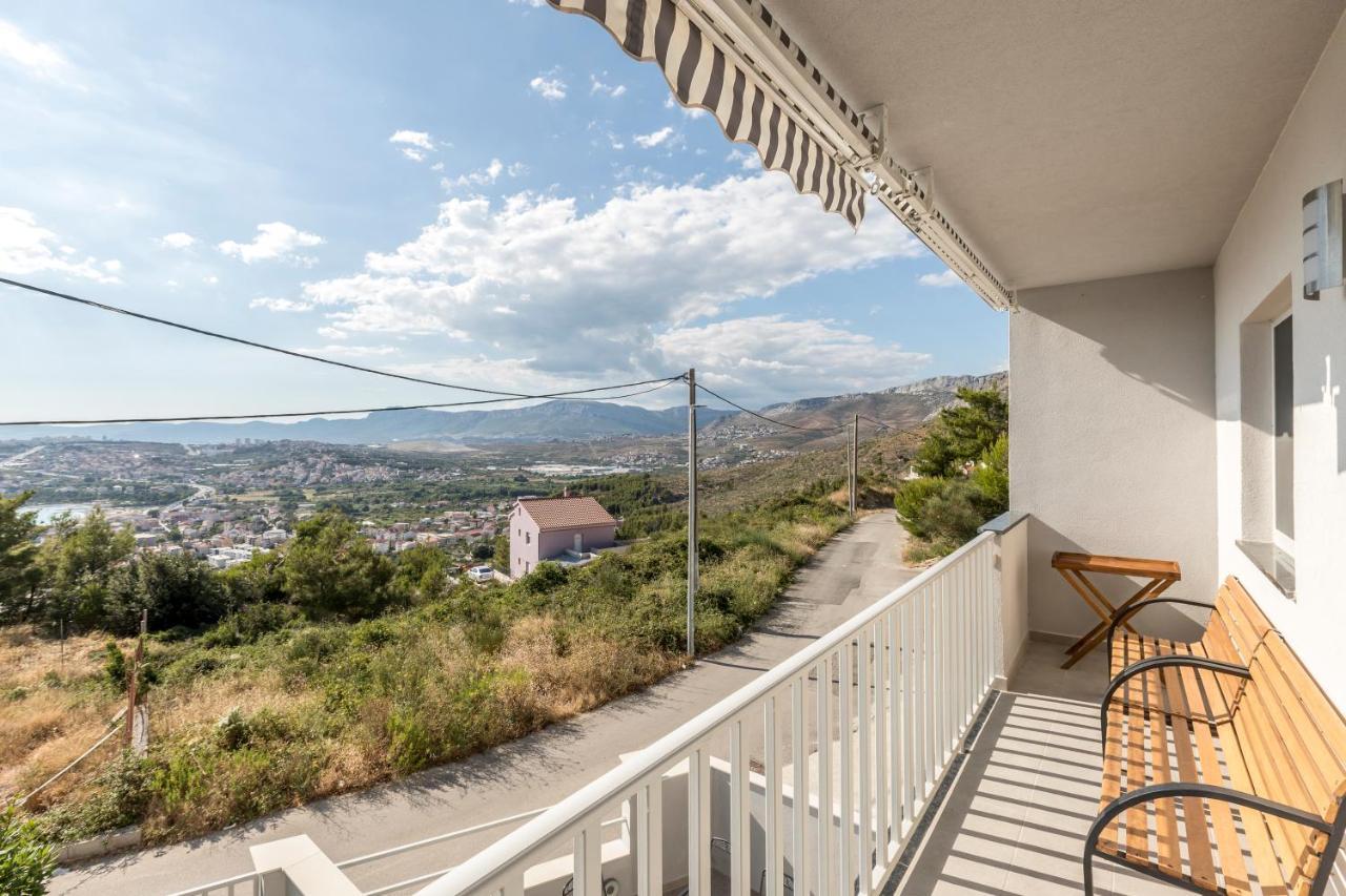 Апартаменти House With Private Pool Magdalena Подстрана Екстер'єр фото